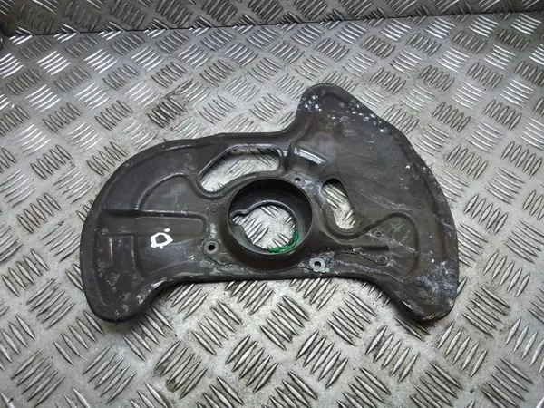 OEM A2044202644 Oikea etujarrulevykilpi image 2