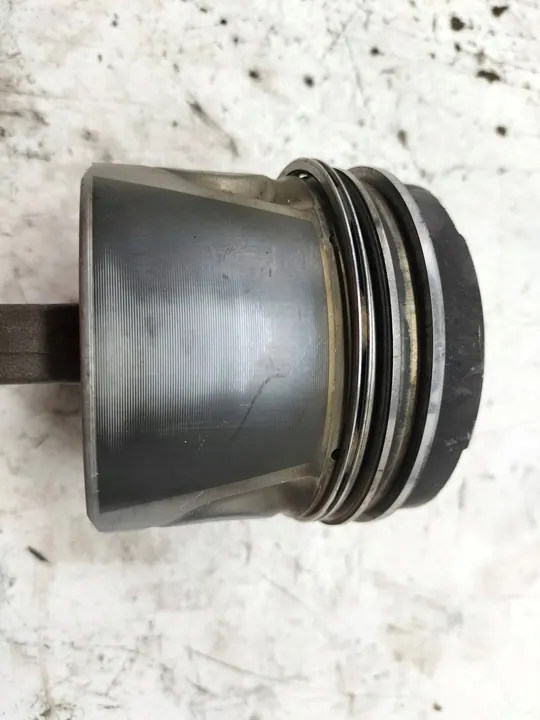 Pistão 80L85 2.5 D M57 BMW Série 5 IV E39 image 3