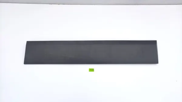 Kia Niro II 2021 Moldura Puerta Derecha Delantera OEM 86724-at000 image 2