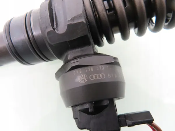 Injetor Seat Ibiza III 1.4 TDI 045130073T image 5