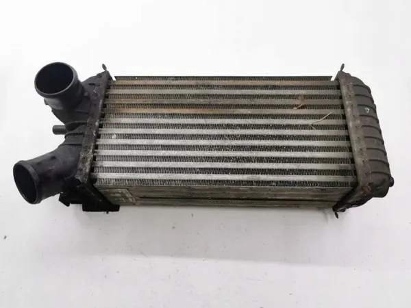 Ford Ladeluftkühler OEM 8V619L440 - Gebraucht image 2