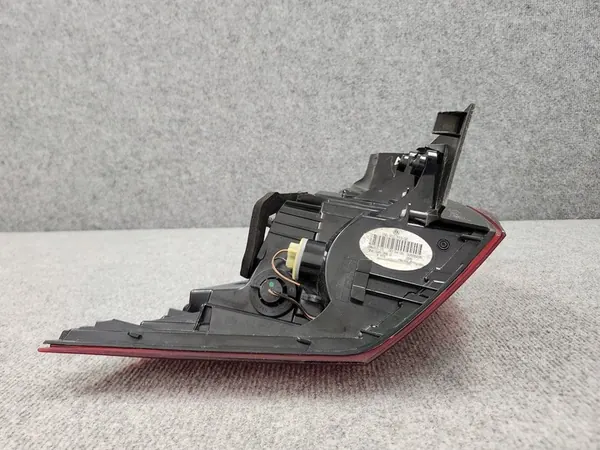 Luz trasera LED derecha - VW Tiguan II 2016-2020 image 6