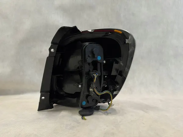 FIAT 500X 14-18 Luz Trasera Izquierda Europa image 3