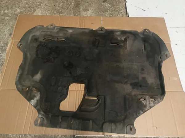 Couvercle Moteur OEM 3M51R6P013CAB pour Ford Focus MK2 image 4