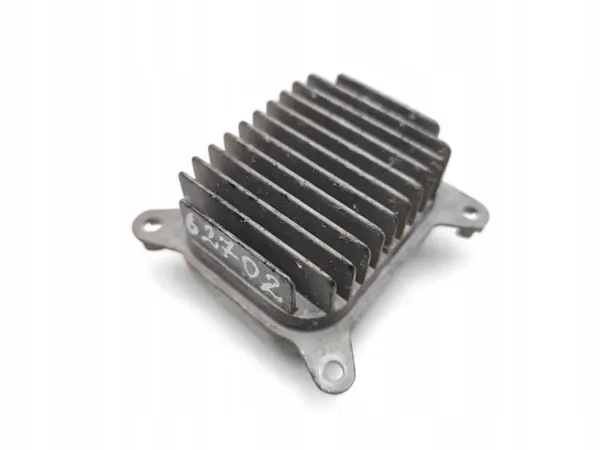 Tesla Model 3 LED-Scheinwerfer-Steuermodul 2020 image 3