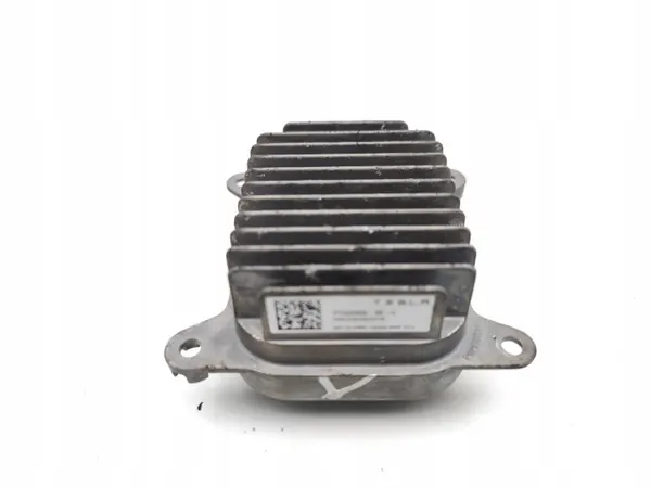 Tesla Model 3 LED-Scheinwerfer-Steuermodul 2020 image 5