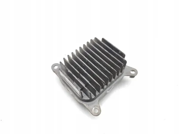 Tesla Model 3 LED-Scheinwerfer-Steuermodul 2020 image 9