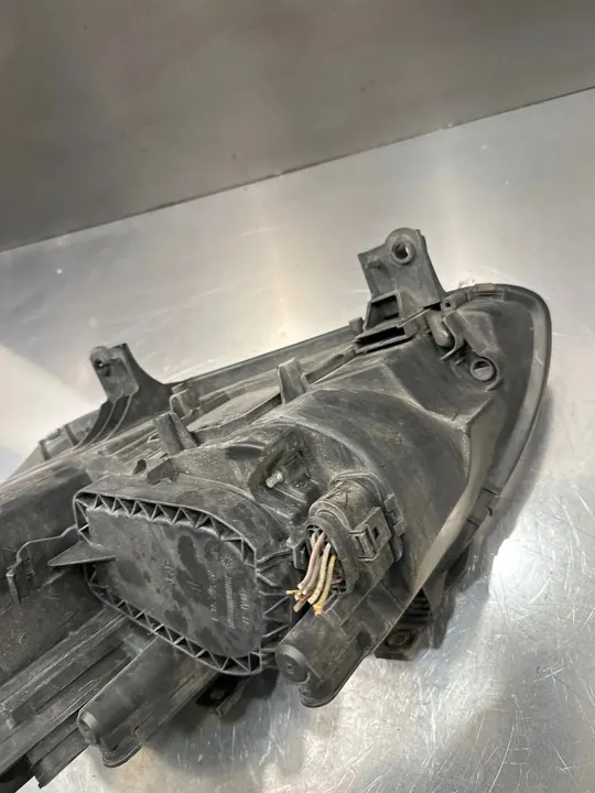 Volkswagen Touran I 2003 Oikea Etuvalaisin image 5