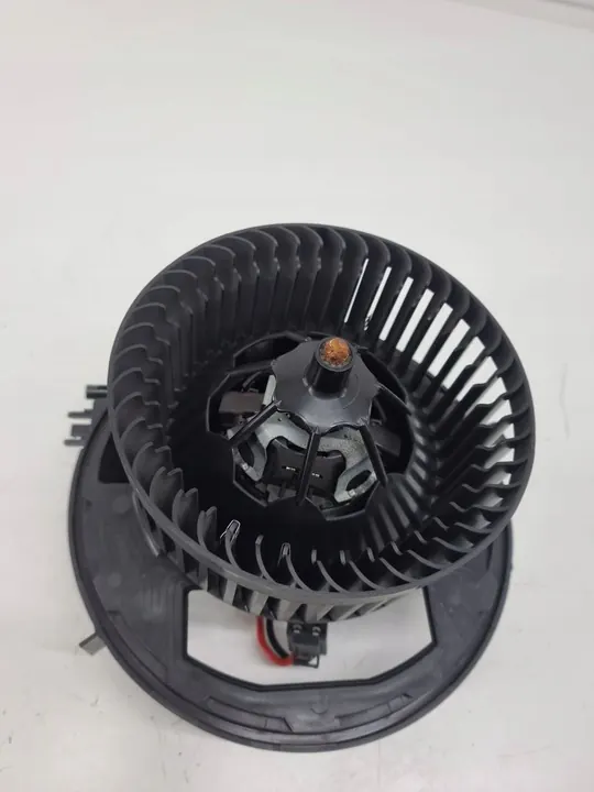 Ventilador de aquecimento Passat B8 Kombi image 3