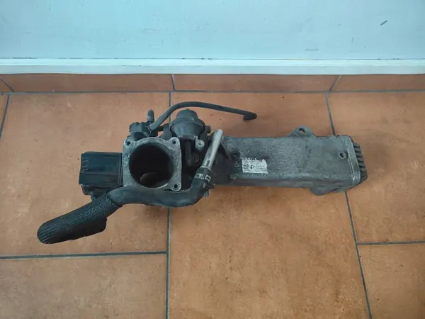 Refroidisseur EGR Volvo OEM 30757742 pour S60 V70 S80 XC70 XC90 image 2