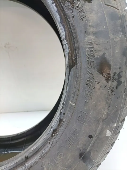 Michelin Pilot Primacy 195/65R15 Sommardäck Begagnad image 5