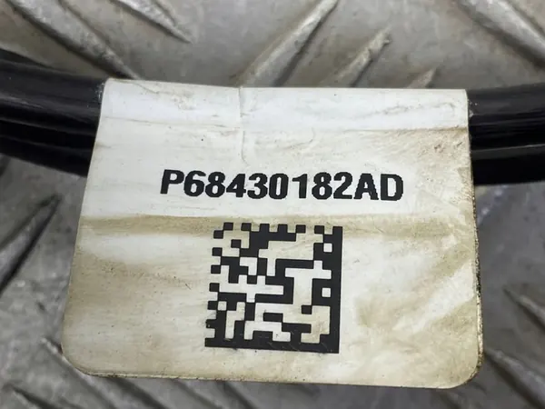 2022 Jeep Grand Cherokee WL Fecho do Capô P68430182AD image 2