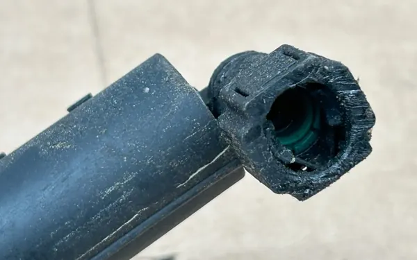 AdBlue-letku OEM A0014701024 Mercedes Actros MP4:lle image 5