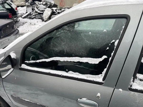 Dacia Logan I linke Fronttürscheibe OEM AK-12-723412 image 3
