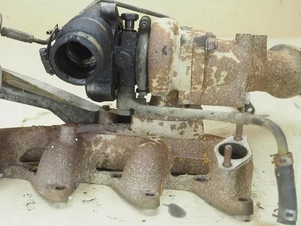 Turbo Hyundai H1 2.5 TD D4BF image 6