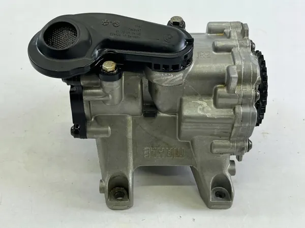Begagnad BMW oljepump OEM 7643046 för F30 F31 image 5