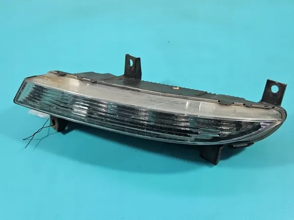 Farol de dia direito Skoda Octavia II image 3