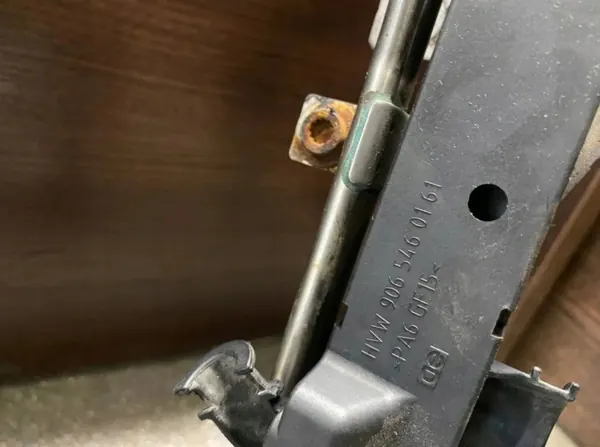 Gebrauchtes Einspritzteil OEM 721040412 für Volkswagen image 9