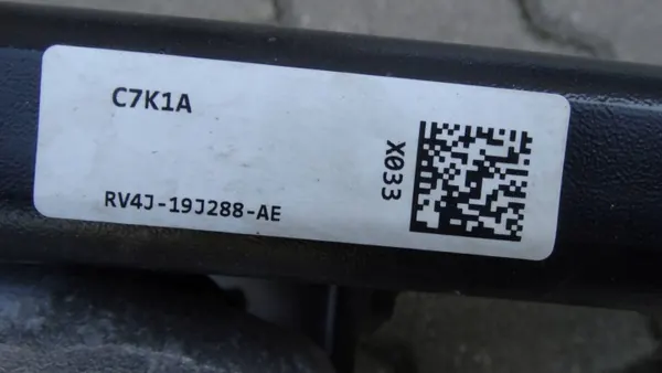 Barra de remolque Ford Kuga III OEM RV4J19J288AE - Usado image 6