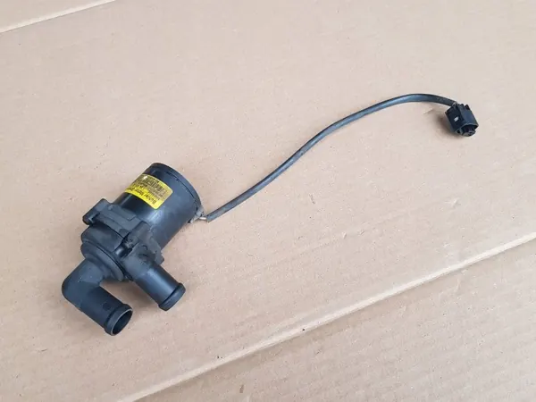 Pompe à eau auxiliaire Webasto OEM 9006333C - Occasion image 2