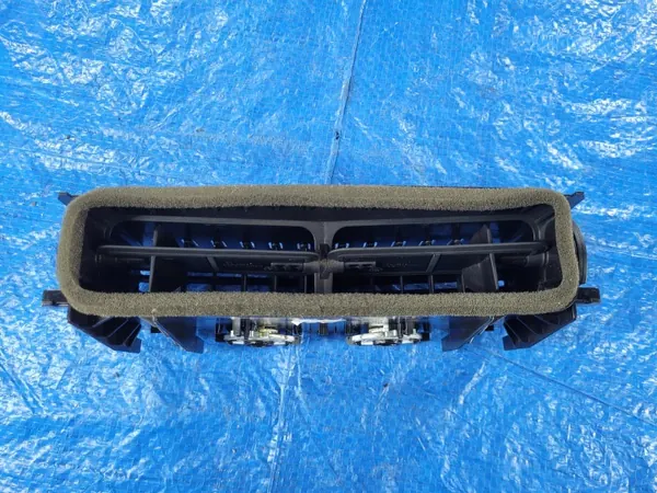 Opel Astra H middenconsole ventilatierooster OEM 24465731 image 6