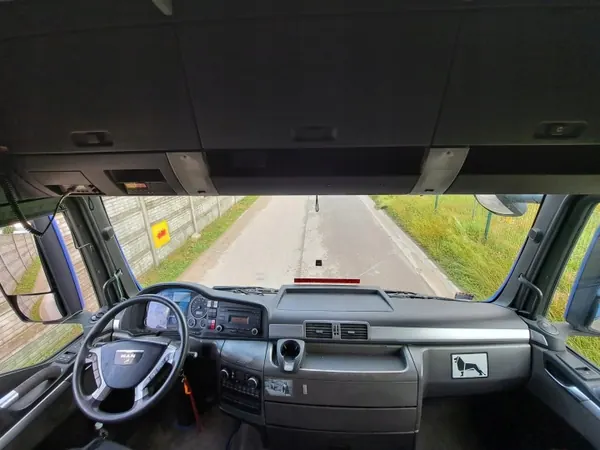 MAN TGX Kabinenrahmen + Türen - Gebrauchte OEM-Teile image 7