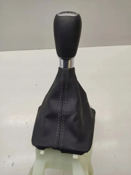 Kia Stonic 2022 Växelspak OEM 43700H5200 image 6