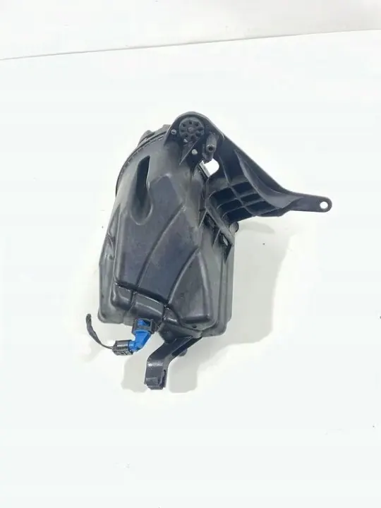 BMW 5 F10 Laajennussäiliö OEM 17137647283 Käytetty image 3