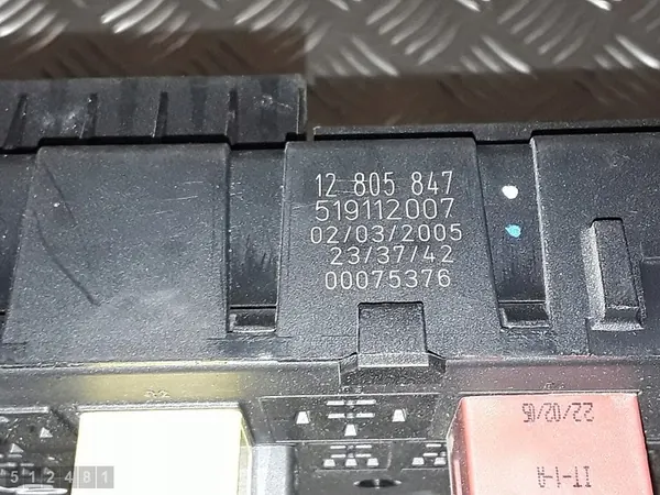 2005 Saab 9-3 Zekeringkast 1800 Turbo Benzine 12805847 image 5