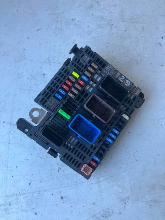Module BSM OEM 9807091780 pour Citroen C4 Picasso II image 2