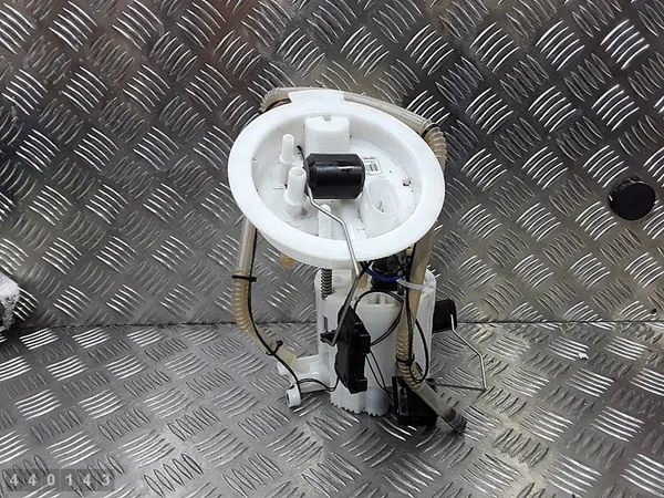 Bomba de combustível BMW 3 Series F30 2013 image 1