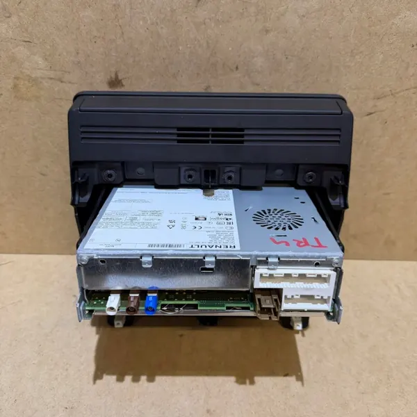 Radio Navegación Renault OE OEM 259150080R - Usado image 5