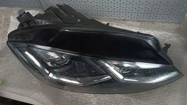 FARO DIREITO VOLKSWAGEN GOLF VII LIFT FULL LED image 2