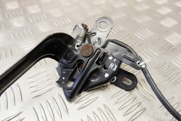 Toyota Yaris Cross 2024 Motorhuvelås OEM 535100D880 image 3