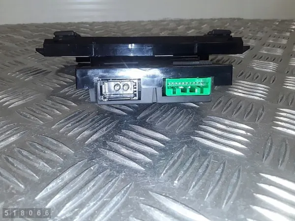 Volvo S80 Displayscherm OEM 31210467 - Gebruikt image 4
