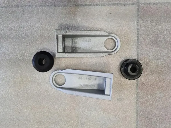 Suporte de radiador OPEL VECTRA C 13140216 image 2