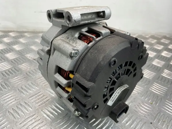 Mercedes CLS 350 W218 3.5 Vaihtovirtageneraattori A0141543302 image 4