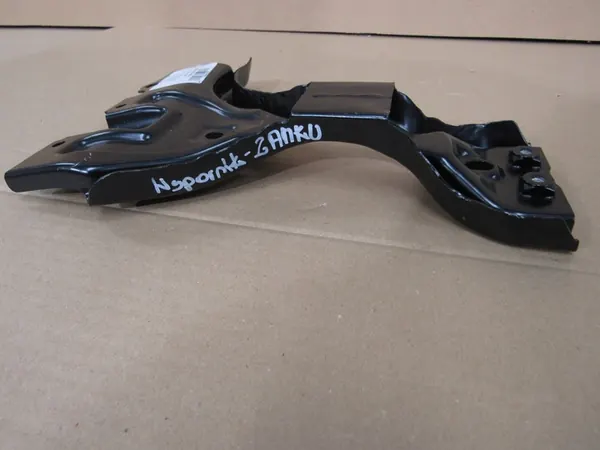 Volkswagen Lådfäste för Tiguan 2012-2016 OE 5N0805567E image 5