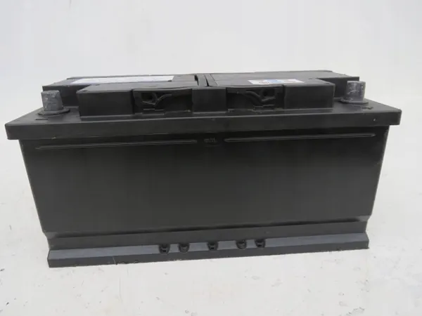 Batterie Volvo d'occasion OEM 30659796 - 1 Ah image 8