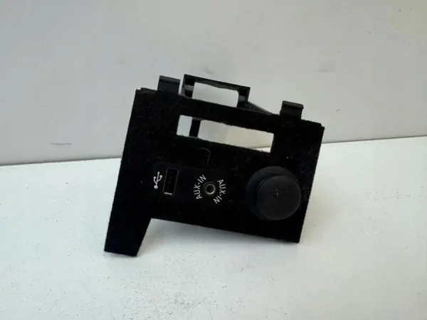 Enchufe Aux USB Encendedor BMW OEM 9197318 image 2