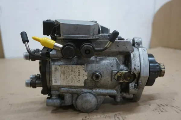 Nissan PATROL Y61 inspuitpomp OEM 25261 image 10