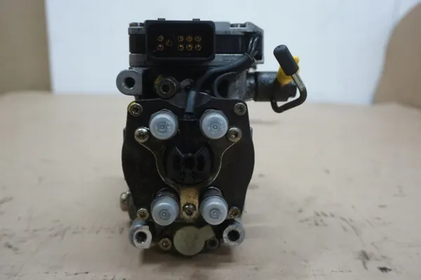 Nissan PATROL Y61 inspuitpomp OEM 25261 image 7