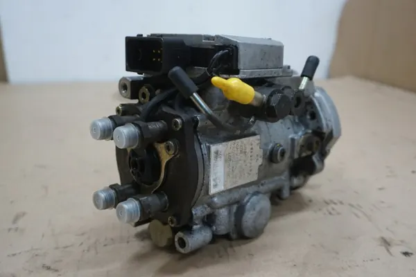 Nissan PATROL Y61 inspuitpomp OEM 25261 image 8