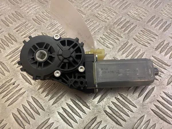 Motor de asiento Land Rover Discovery 5 OEM C74164100 image 4