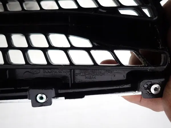 HYUNDAI SANTA FE II 2 LIFT 09-12 GRILL 86561-2B710 image 8