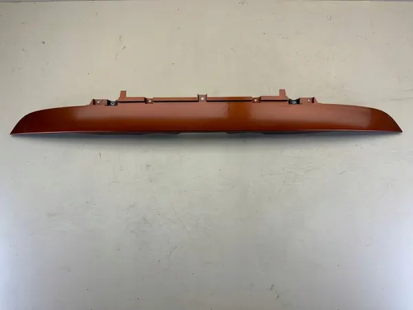 Moldura Portón Suzuki SX4 S-Cross OEM 83941-63T00 image 2
