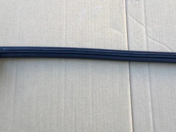 Junta de ventana trasera derecha OEM 8W8 839 480 Audi A5 RS5 image 3