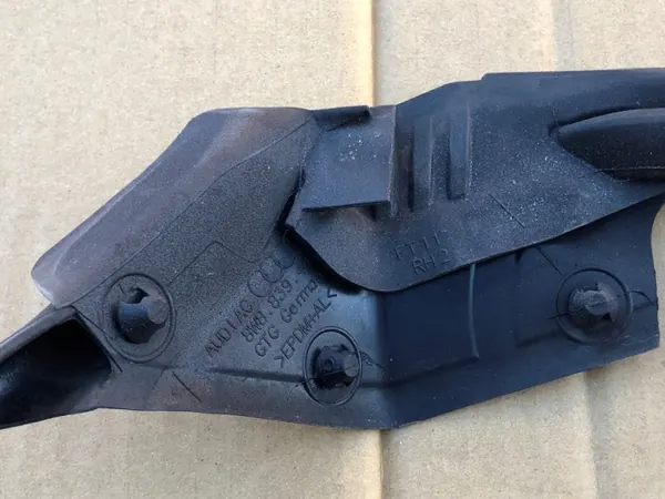 Junta de ventana trasera derecha OEM 8W8 839 480 Audi A5 RS5 image 8