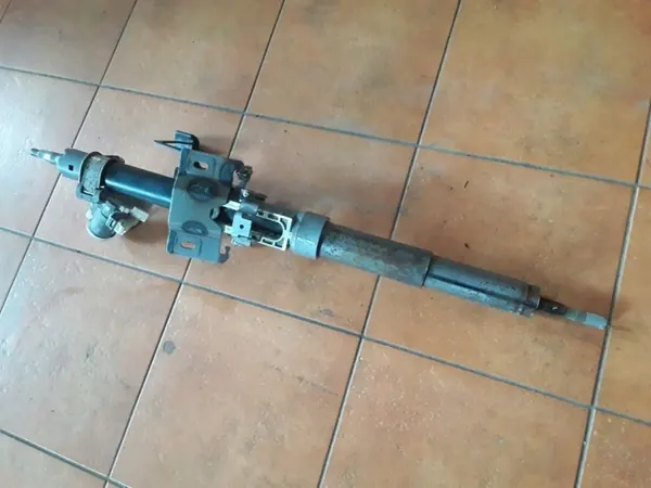 Subaru Legacy Rattstolpskors OEM 898200686 image 3