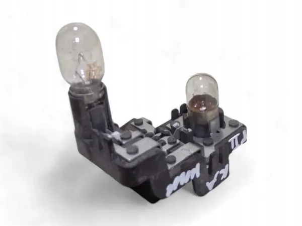 Conector lámpara trasera VW Touareg OEM 89090285A image 2